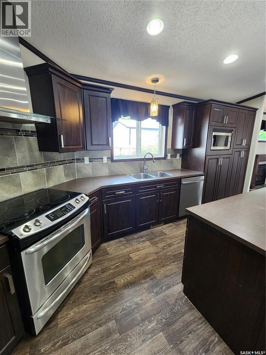 417 Young Street, Bienfait, Saskatchewan  S0C 0M0 - Photo 11 - SK045283