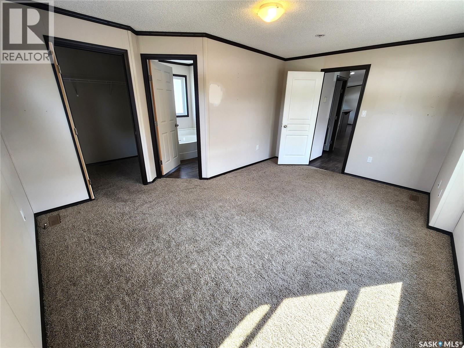 417 Young Street, Bienfait, Saskatchewan  S0C 0M0 - Photo 18 - SK045283