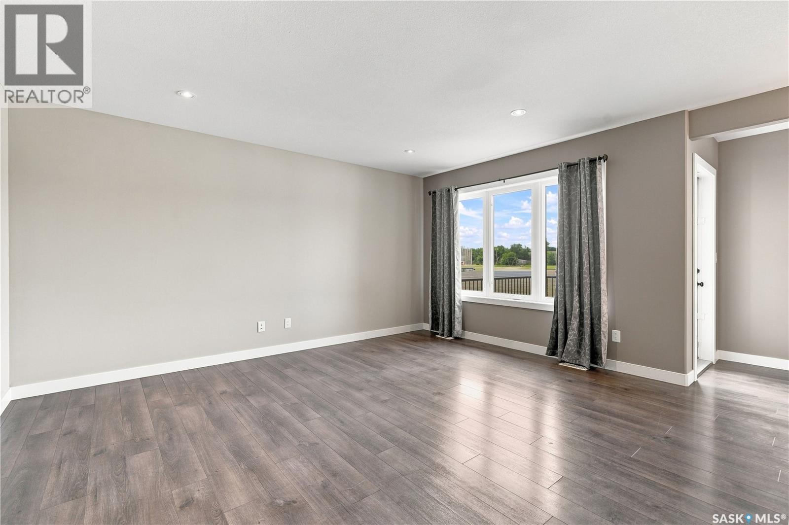 229 Wall Street, Dalmeny, Saskatchewan  S0K 1E0 - Photo 15 - SK045256
