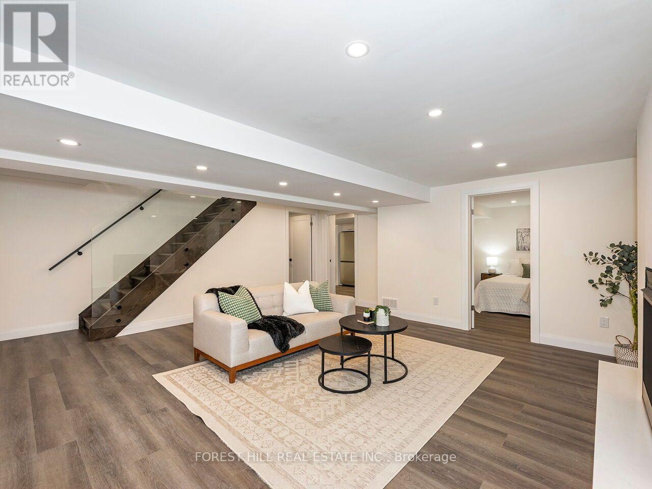 3582 GALLAGER DRIVE Mississauga (Erindale), ON L5C 2N6