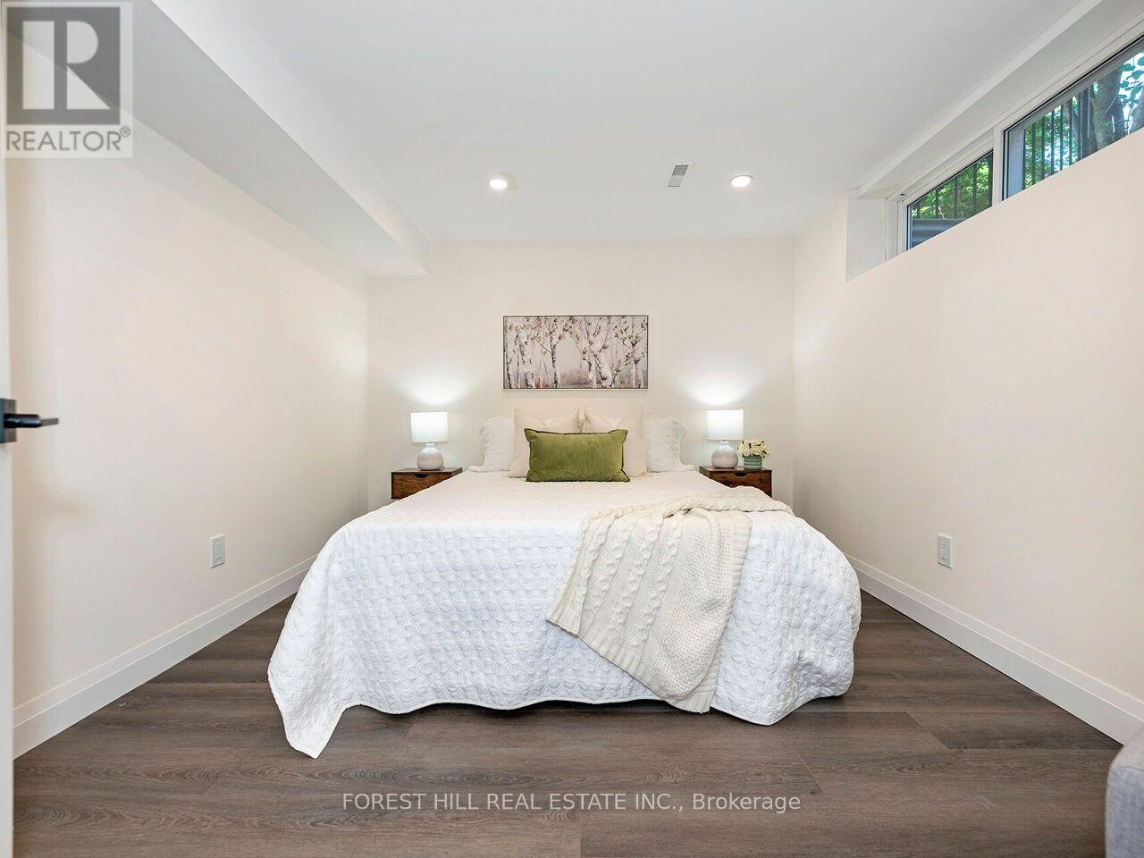 3582 GALLAGER DRIVE Mississauga (Erindale), ON L5C 2N6