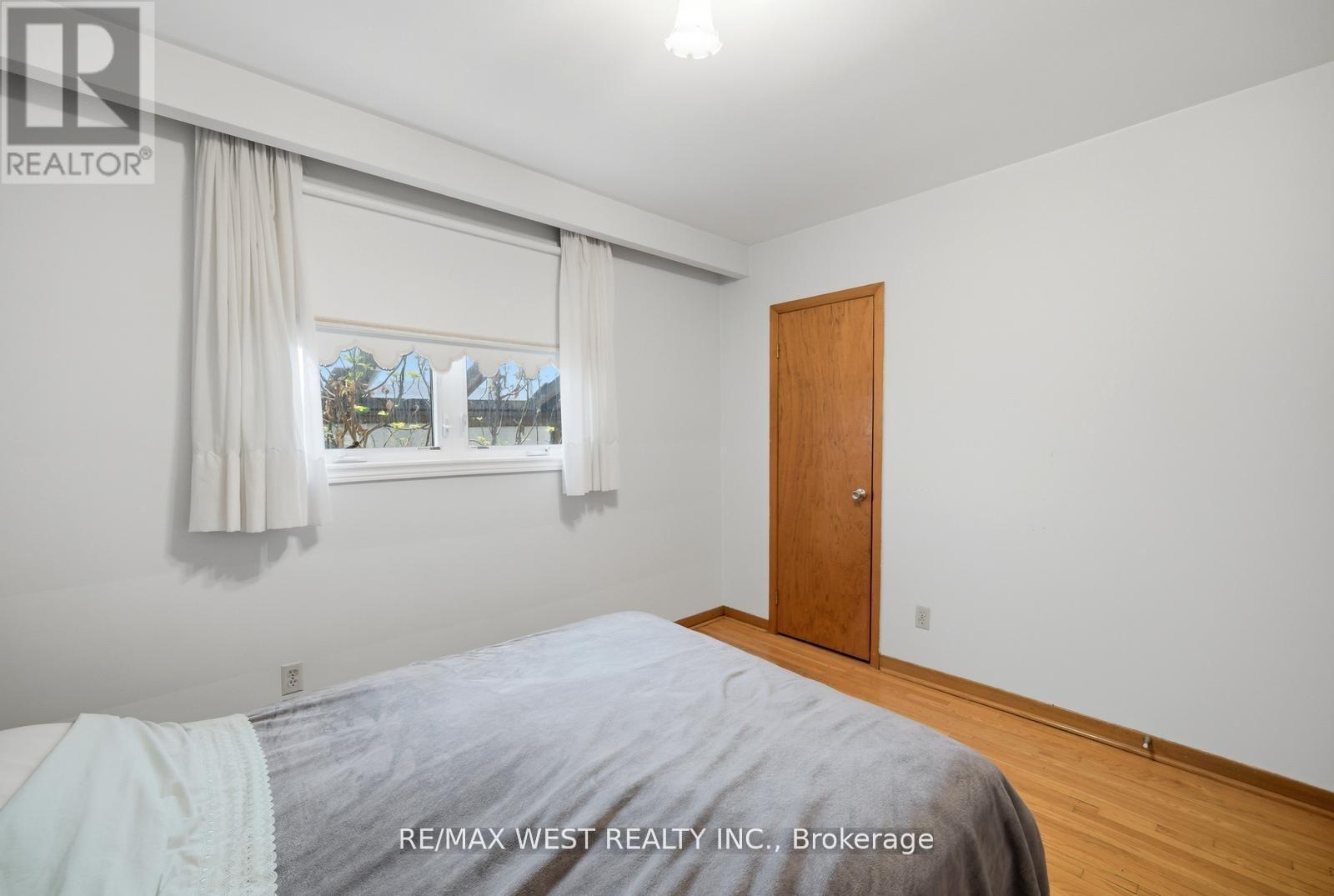 111 Shoreham Drive, Toronto, Ontario  M3N 1S8 - Photo 13 - W13664186