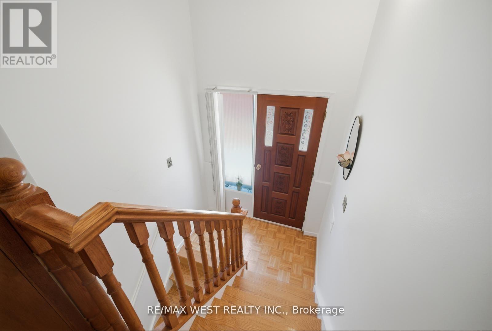 111 Shoreham Drive, Toronto, Ontario  M3N 1S8 - Photo 18 - W13664186