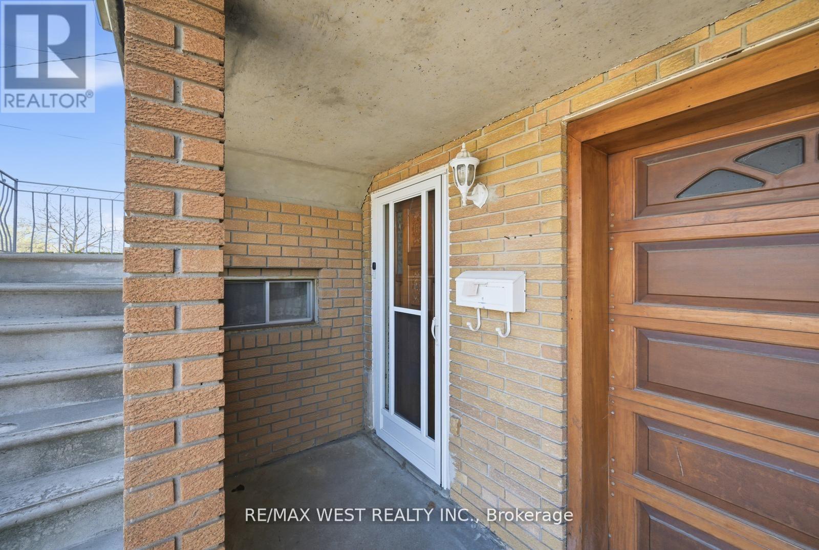 111 Shoreham Drive, Toronto, Ontario  M3N 1S8 - Photo 29 - W13664186