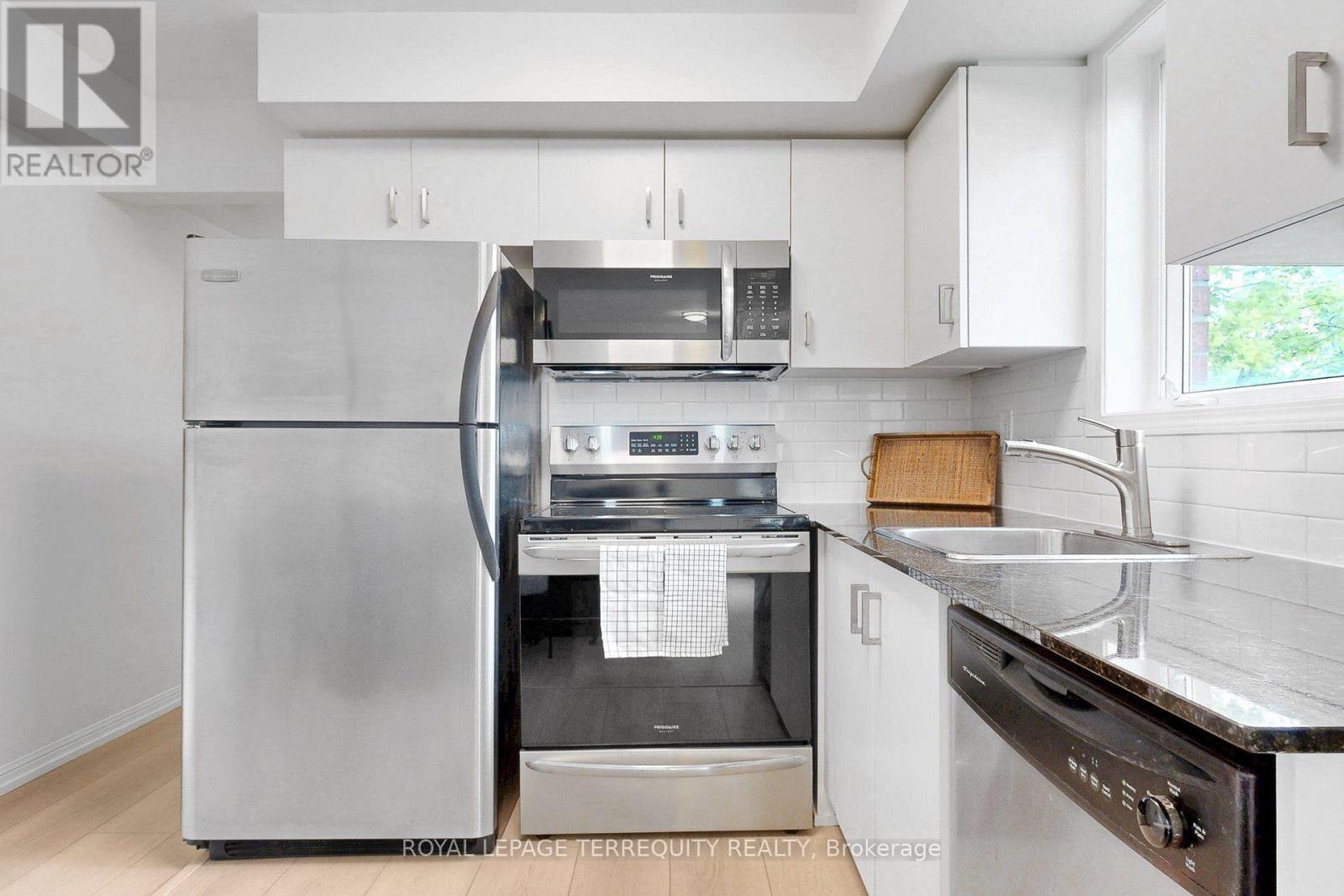 1501c - 26 Laidlaw Street, Toronto, Ontario M6K 1X2 - Photo 8 - W13664188