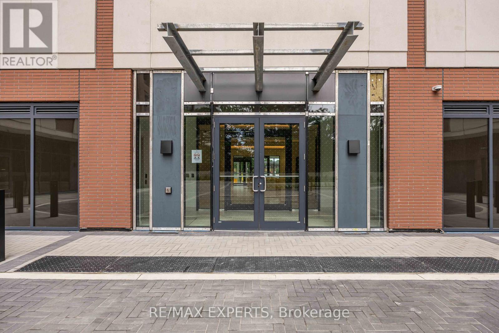 320 - 4010 Eglinton Avenue W, Toronto, Ontario  M9P 1A6 - Photo 2 - W13664258