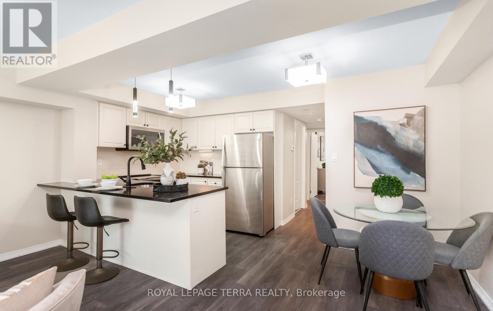 101 - 3 Applewood Lane, Toronto, Ontario M9C 0C1 - Photo 11 - W13664282