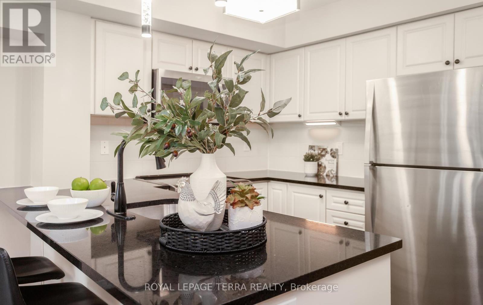 101 - 3 Applewood Lane, Toronto, Ontario M9C 0C1 - Photo 17 - W13664282