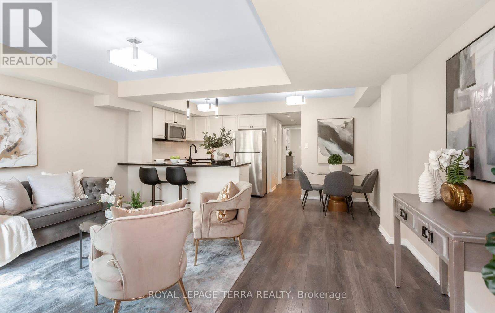 101 - 3 Applewood Lane, Toronto, Ontario M9C 0C1 - Photo 4 - W13664282
