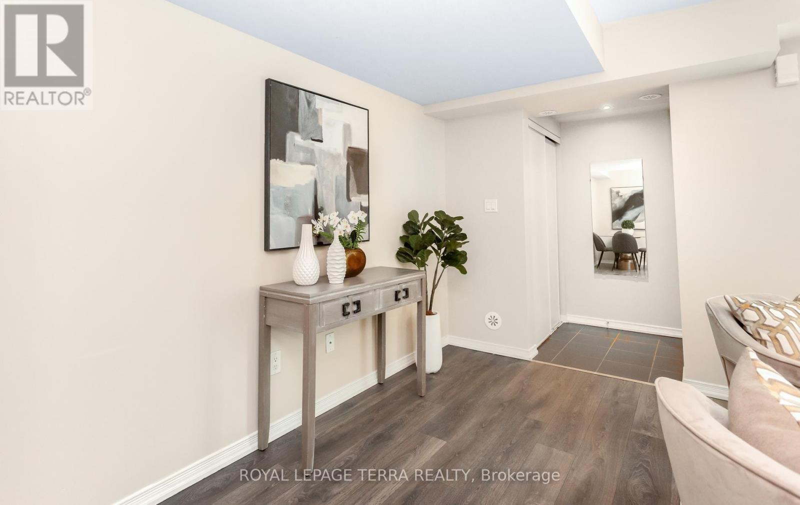 101 - 3 Applewood Lane, Toronto, Ontario M9C 0C1 - Photo 8 - W13664282