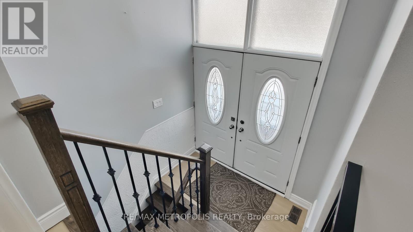 Upper - 3254 Fieldgate Drive, Mississauga, Ontario L4X 2H7 - Photo 19 - W13664326