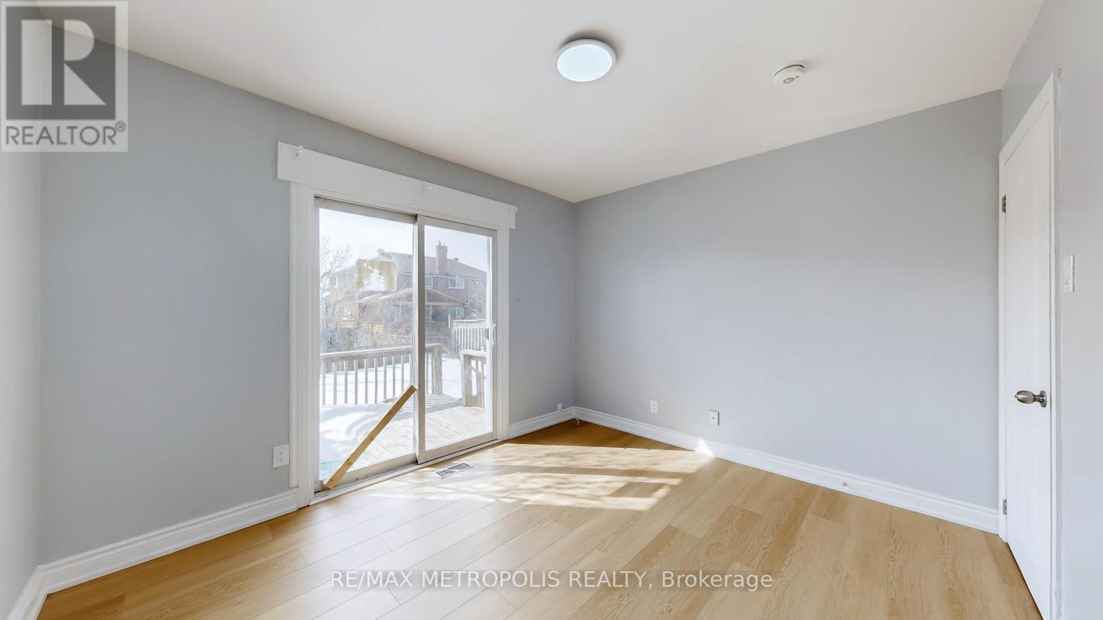 Upper - 3254 Fieldgate Drive, Mississauga, Ontario L4X 2H7 - Photo 22 - W13664326