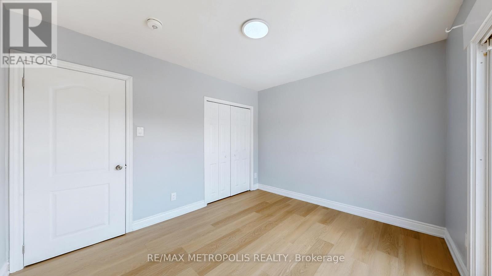 Upper - 3254 Fieldgate Drive, Mississauga, Ontario L4X 2H7 - Photo 23 - W13664326