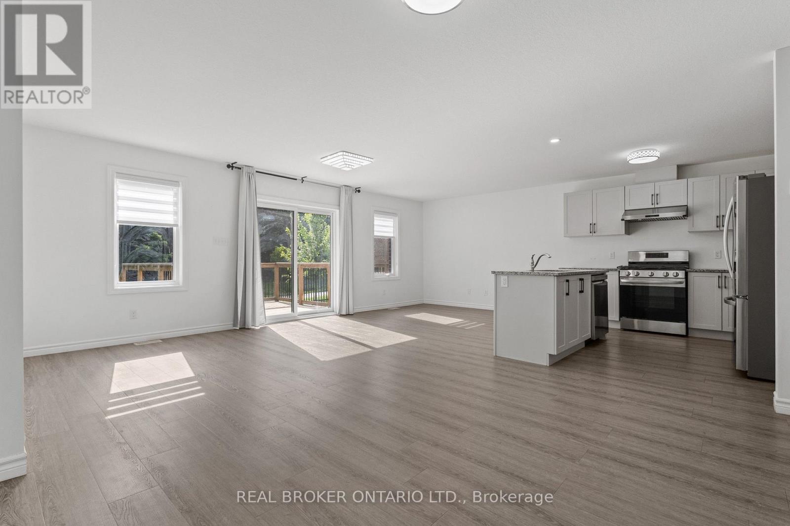 91 Woodedge Circle, Kitchener, Ontario  N2R 0P8 - Photo 7 - X13664214