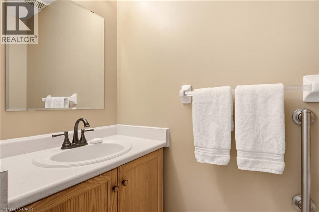 2 Ireland Place, Guelph, Ontario  N1E 7C2 - Photo 6 - 40840176