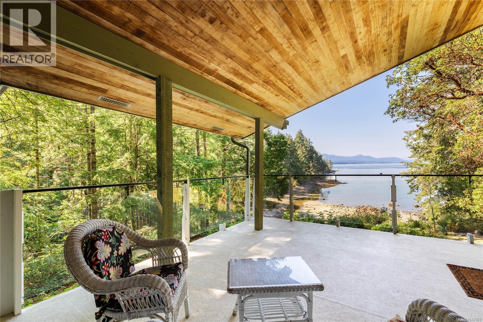 212 Sunset Dr, Salt Spring, British Columbia  V8K 1L4 - Photo 1 - 1042869