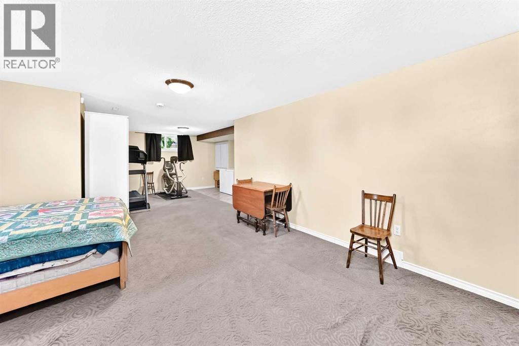 325 Luxstone Green SW, Airdrie, Alberta  T4B 0A5 - Photo 41 - A2336436