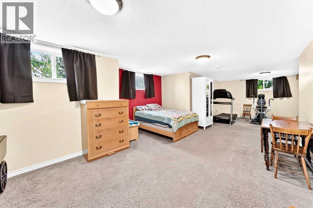 325 Luxstone Green SW, Airdrie, Alberta  T4B 0A5 - Photo 40 - A2336436
