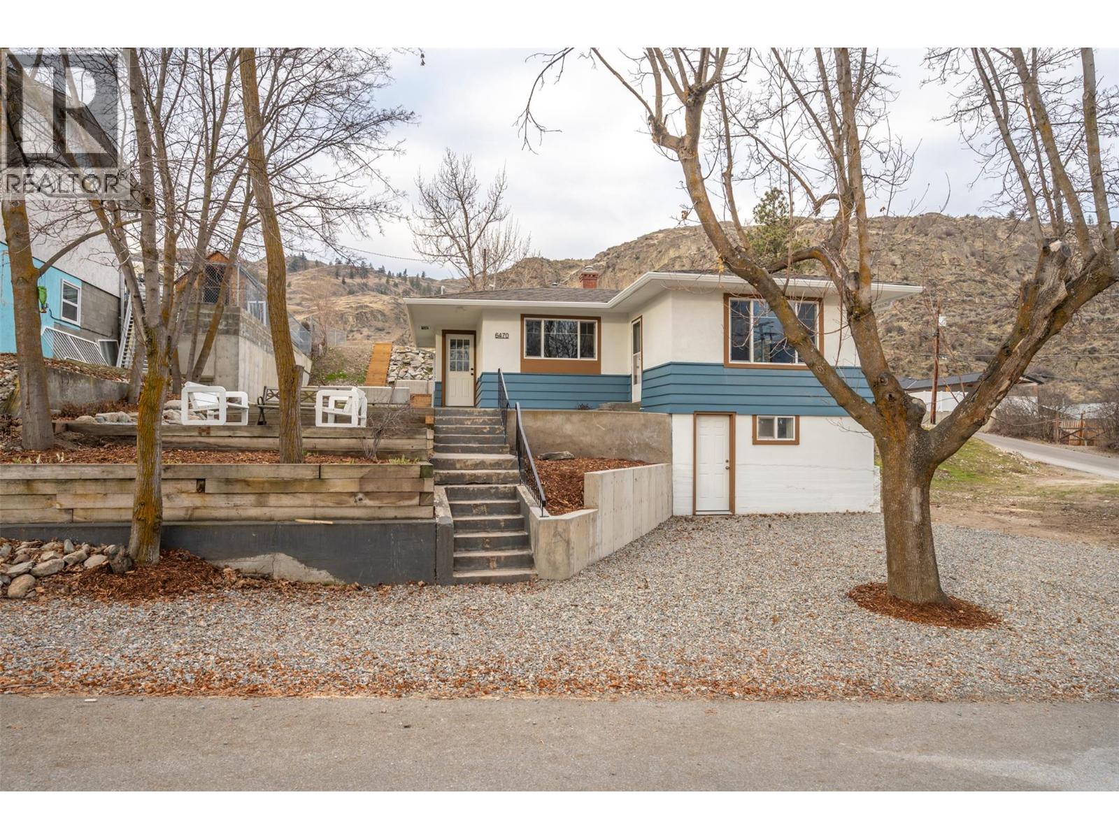 6470 Hollow Street, Oliver, British Columbia