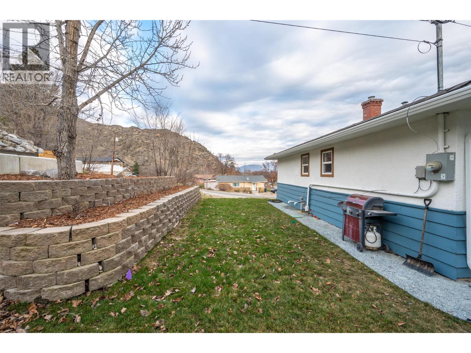 6470 Hollow Street, Oliver, British Columbia  V0H 1T0 - Photo 27 - 10388361