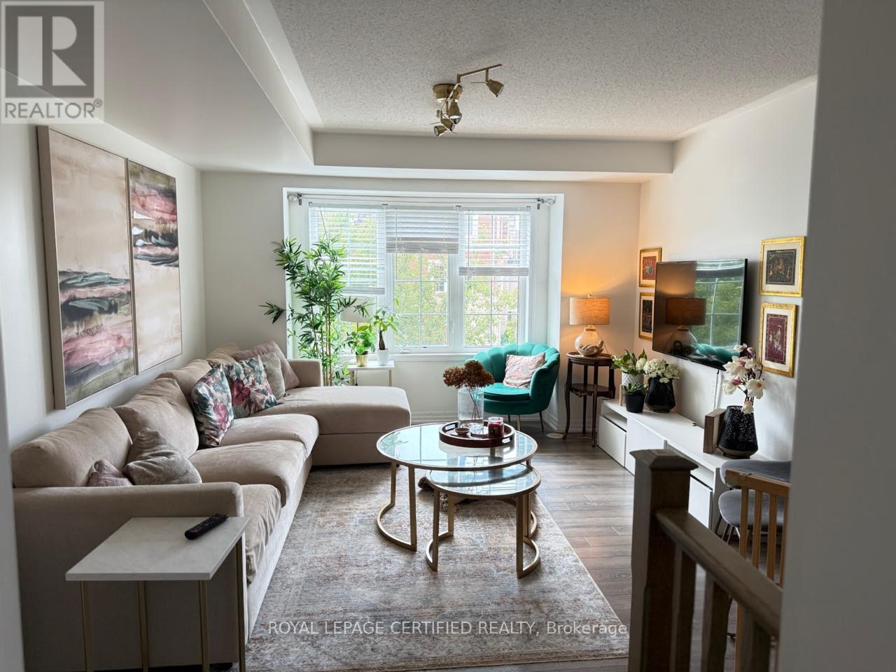 213 Betsy Drive N, Oakville, Ontario  L6M 0V1 - Photo 17 - W13664050