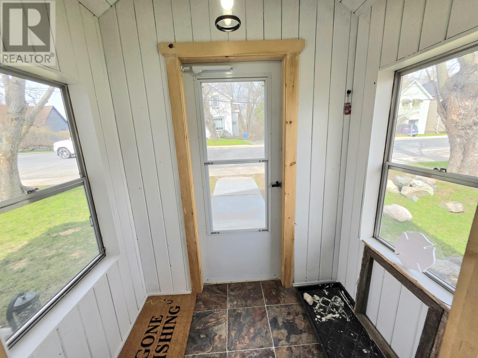 401 Third Street South, Kenora, Ontario  P9N 1J2 - Photo 46 - TB2601201