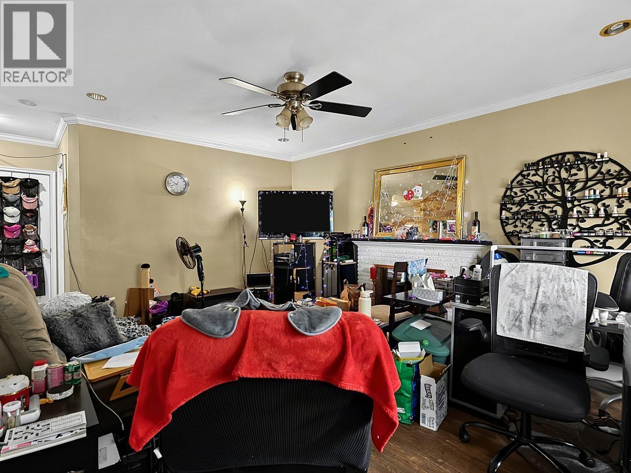 8247 10th Avenue, Burnaby, British Columbia  V3N 2S6 - Photo 5 - R3154707