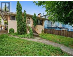 8247 10TH AVENUE, Burnaby, British Columbia