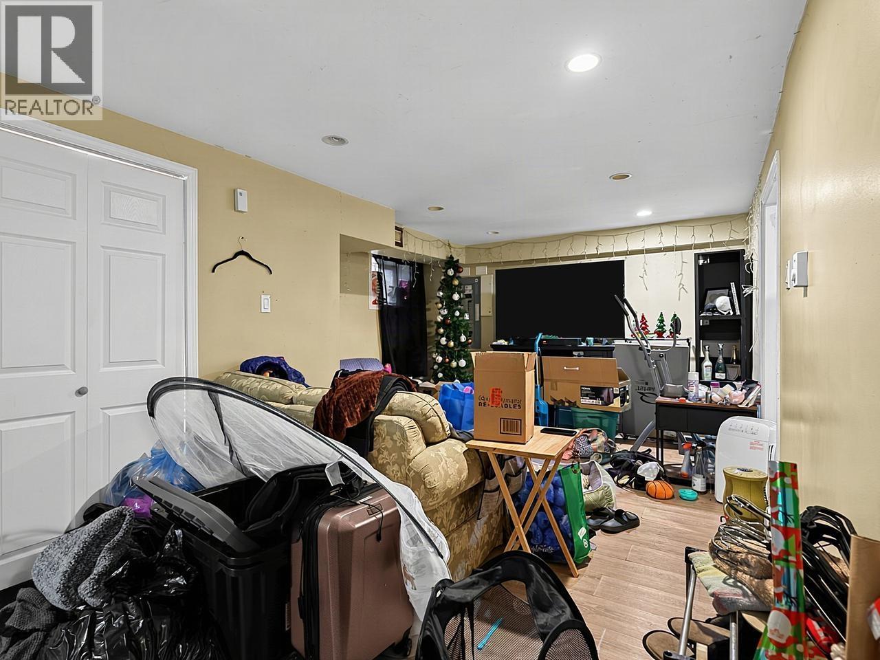 8247 10th Avenue, Burnaby, British Columbia  V3N 2S6 - Photo 17 - R3154707