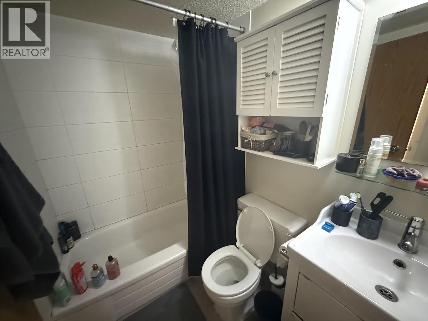 310 9867 Manchester Drive, Burnaby, British Columbia  V3N 4P6 - Photo 4 - R3136335