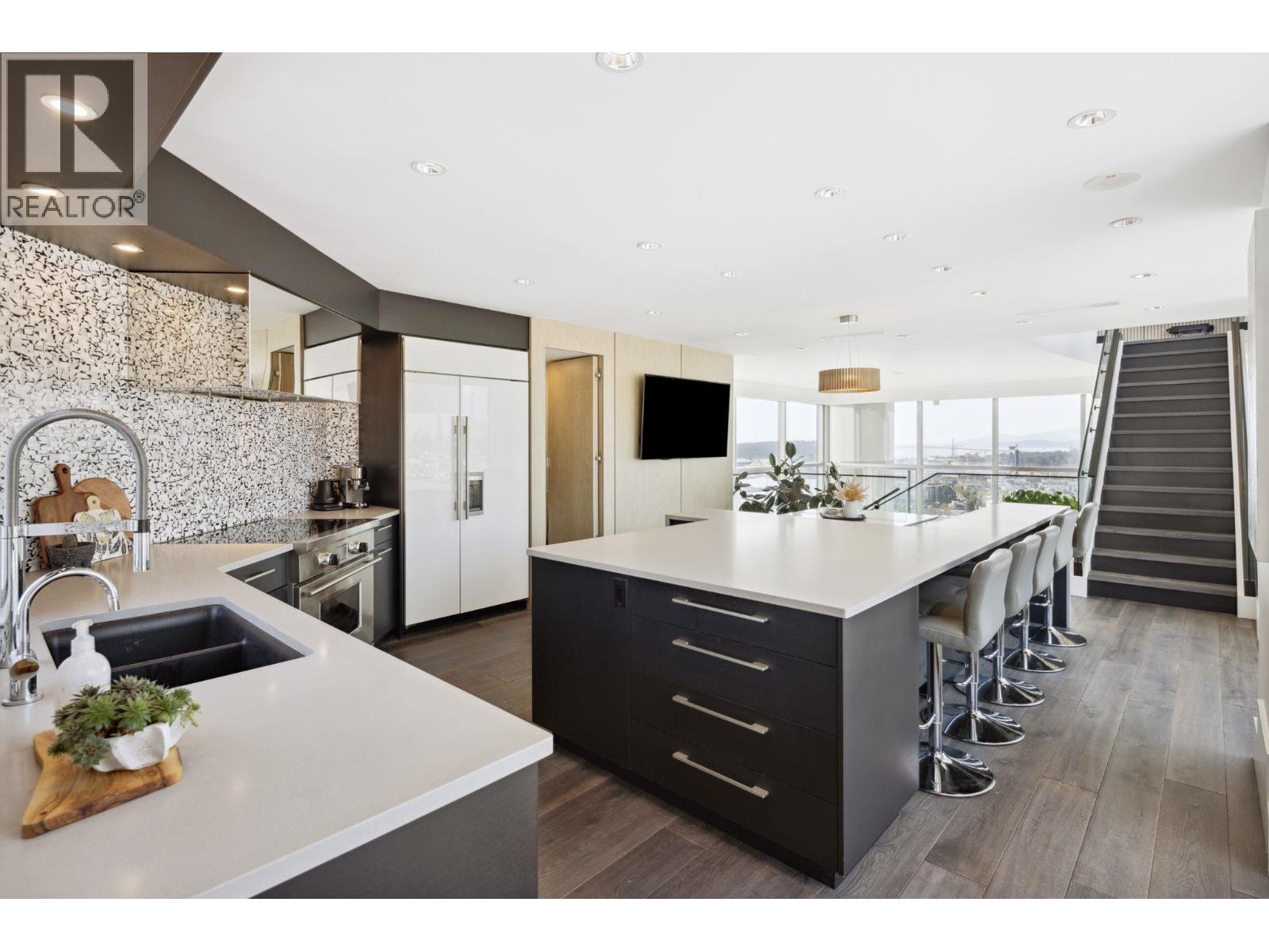 2901 120 W 2nd Street, North Vancouver, British Columbia  V7M 1C3 - Photo 16 - R3109275