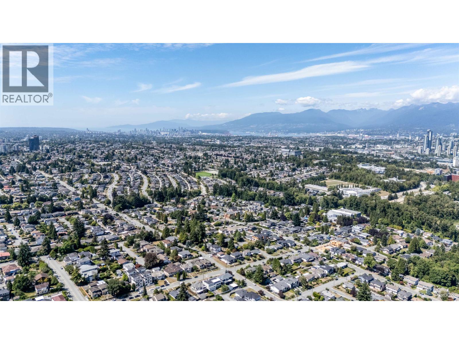 4757 Buxton Street, Burnaby, British Columbia  V5H 1J2 - Photo 3 - R3153776