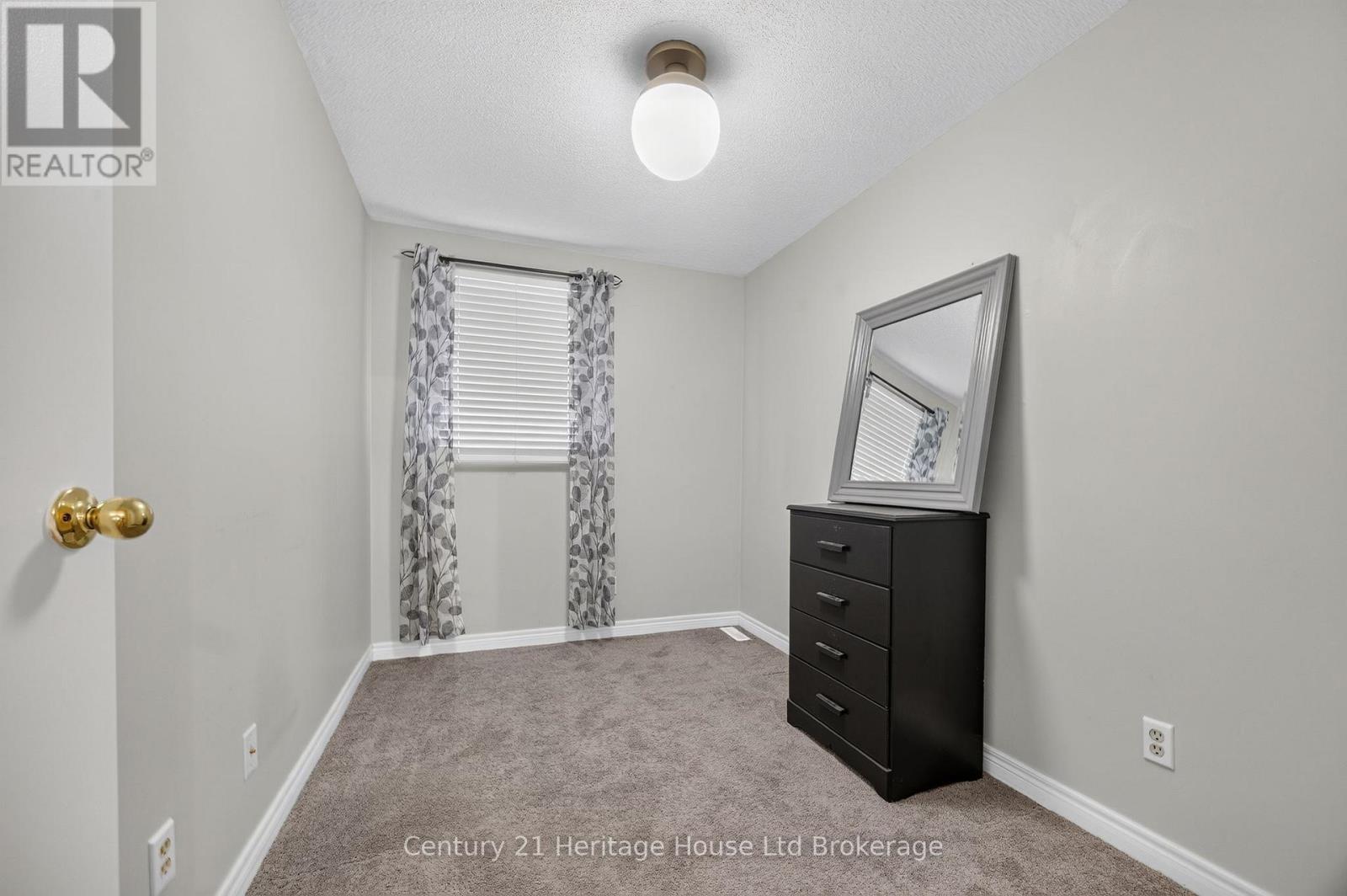 33 - 1115 Nellis Street, Woodstock, Ontario N4T 1P6 - Photo 18 - X13664410