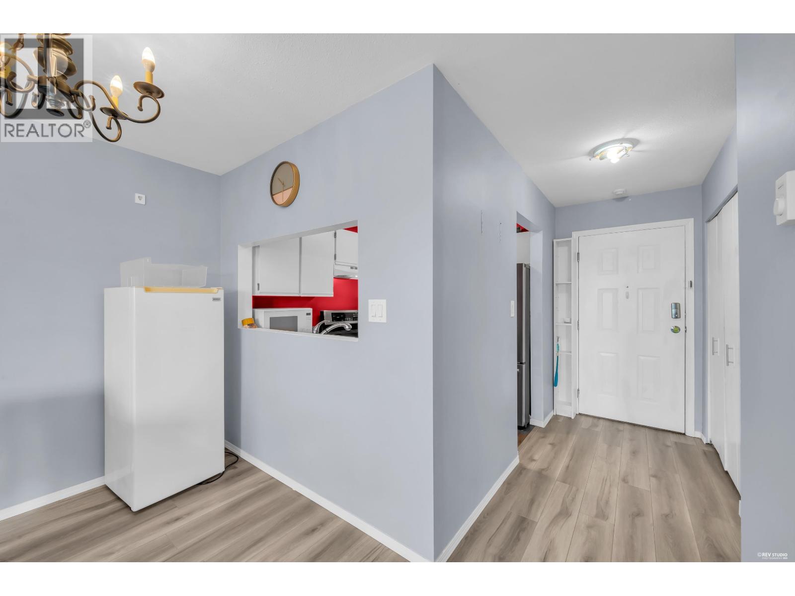 115 918 Roderick Avenue, Coquitlam, British Columbia  V3K 1R1 - Photo 8 - R3154835