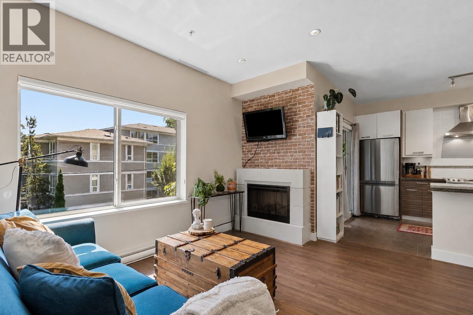 206 1273 Marine Drive, North Vancouver, British Columbia  V7P 1T3 - Photo 4 - R3154847