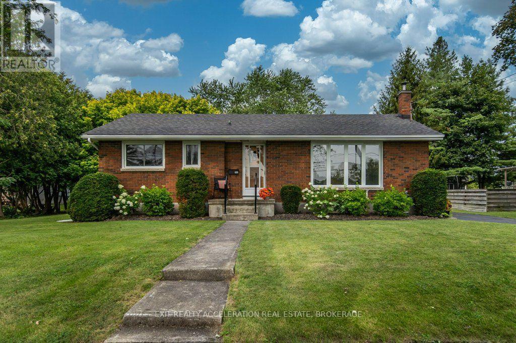 409 Dundas Street W, Greater Napanee, Ontario