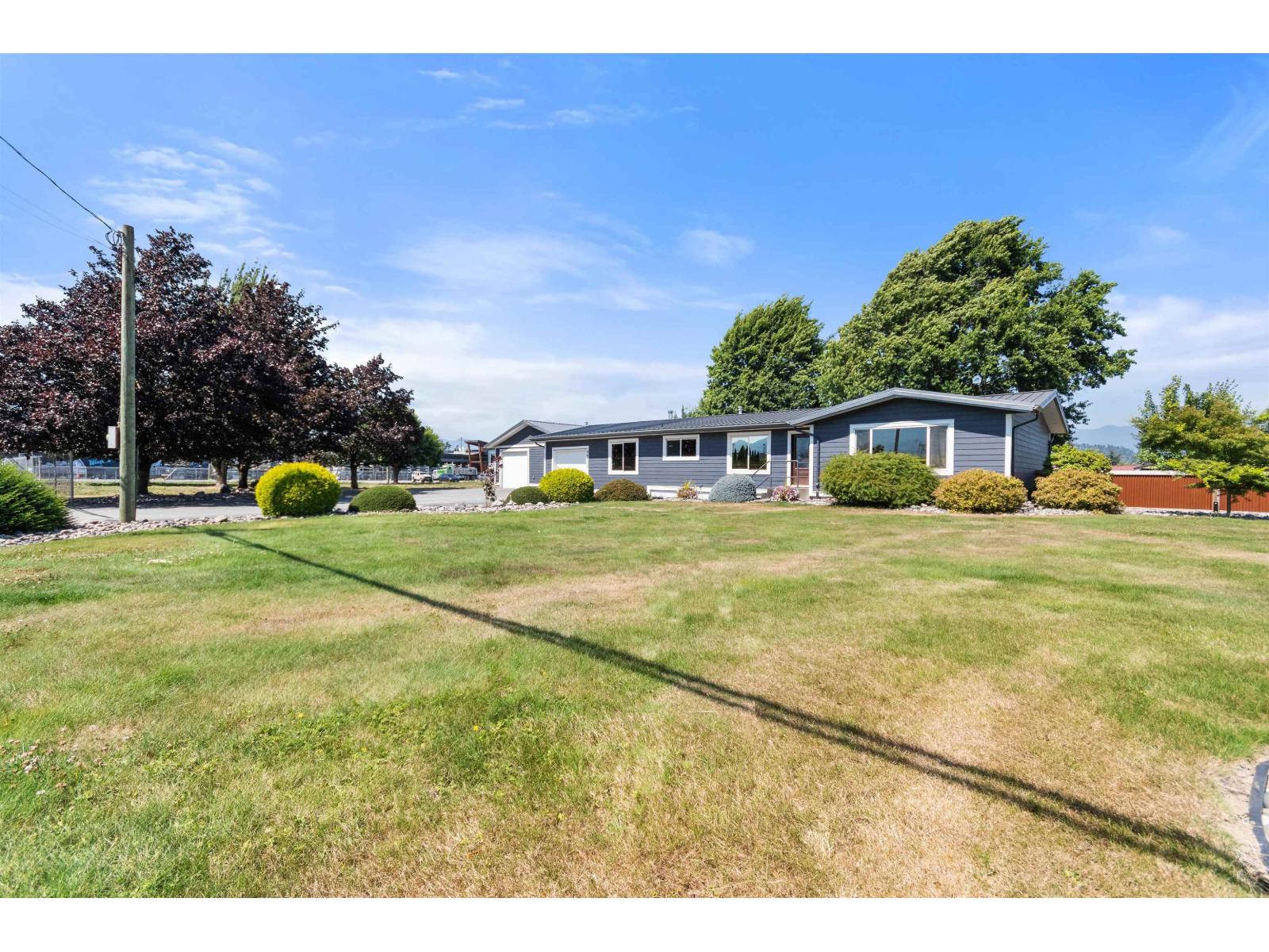 44035 South Sumas Road, Sardis West Vedder, Chilliwack, British Columbia  V2R 4B1 - Photo 2 - R3154179