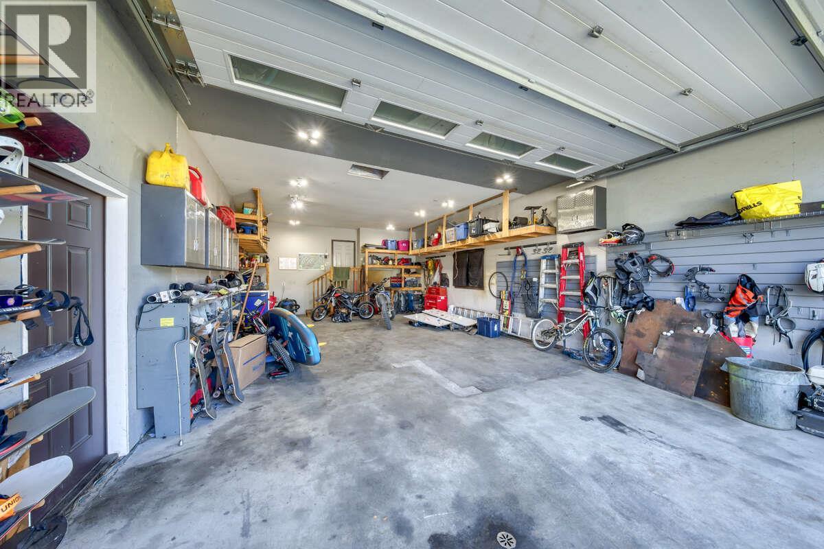2576 Sandstone Green, Invermere, British Columbia  V0A 1K6 - Photo 34 - 10383530