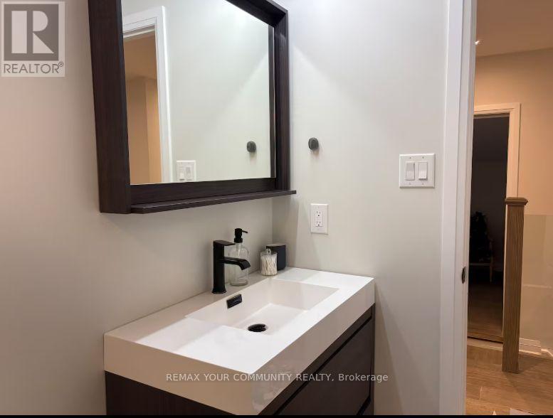 94 Springhead Gardens, Richmond Hill, Ontario L4C 5C4 - Photo 14 - N13664364