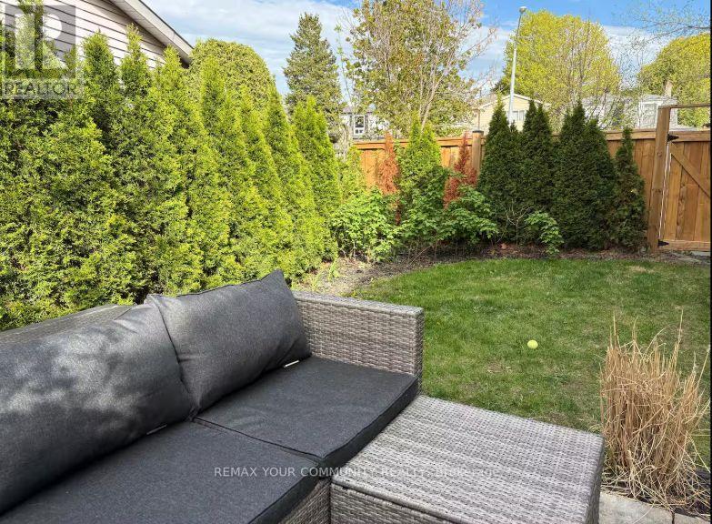 94 Springhead Gardens, Richmond Hill, Ontario L4C 5C4 - Photo 21 - N13664364