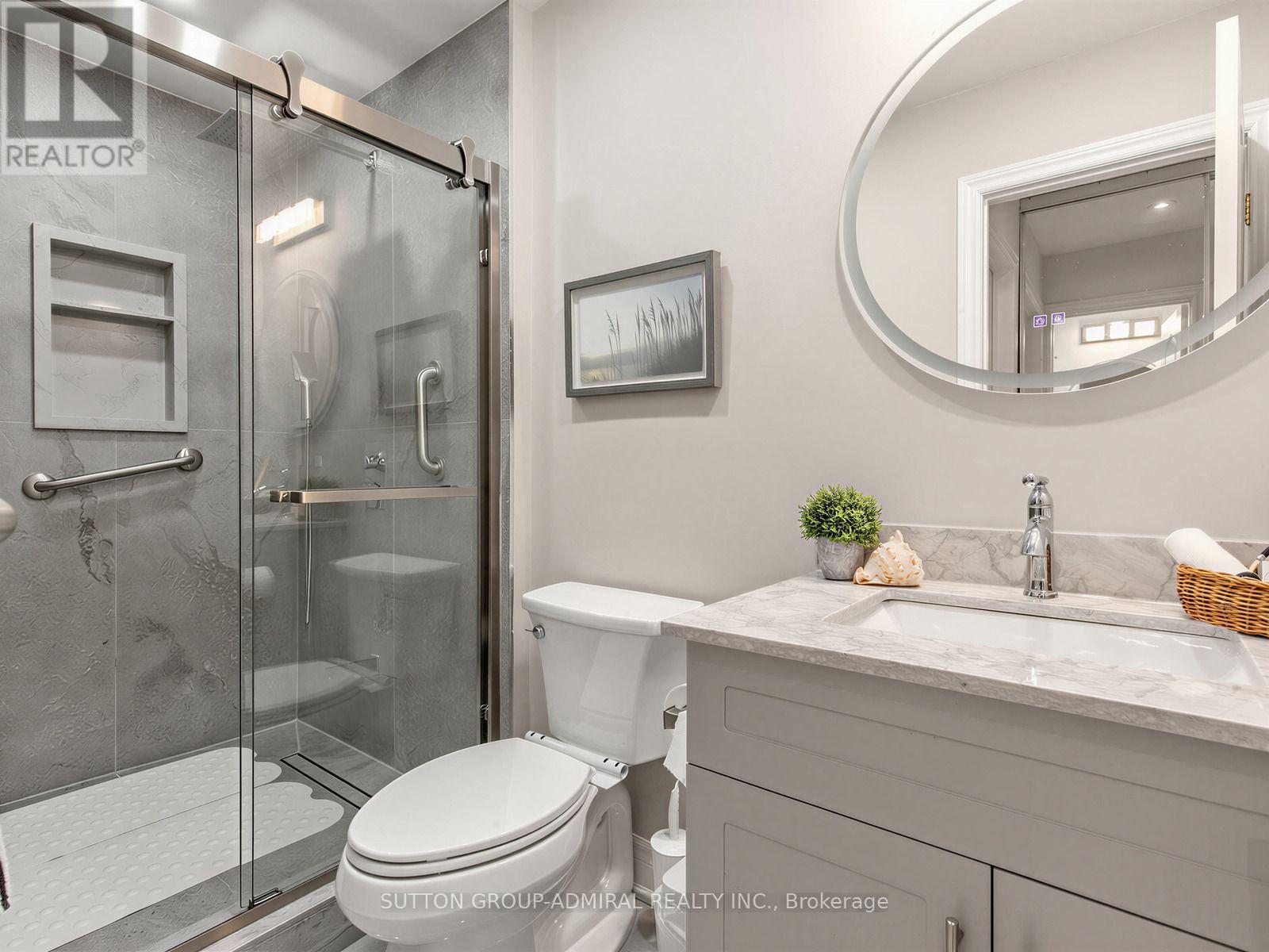 10 Torino Place, Vaughan, Ontario  L4K 2L4 - Photo 19 - N13664388