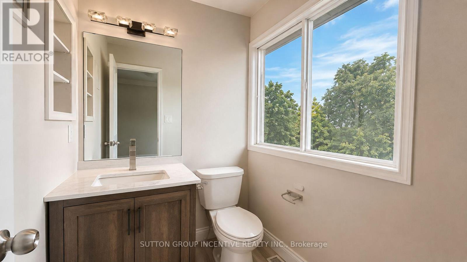 73 Trillium Crescent, Barrie, Ontario  L4N 6H6 - Photo 12 - S13664396