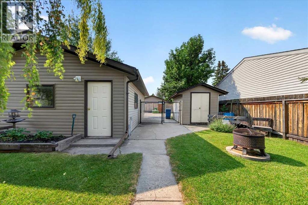 1837 Meadowbrook Drive Se, Airdrie, Alberta  T4A 1V5 - Photo 36 - A2336263