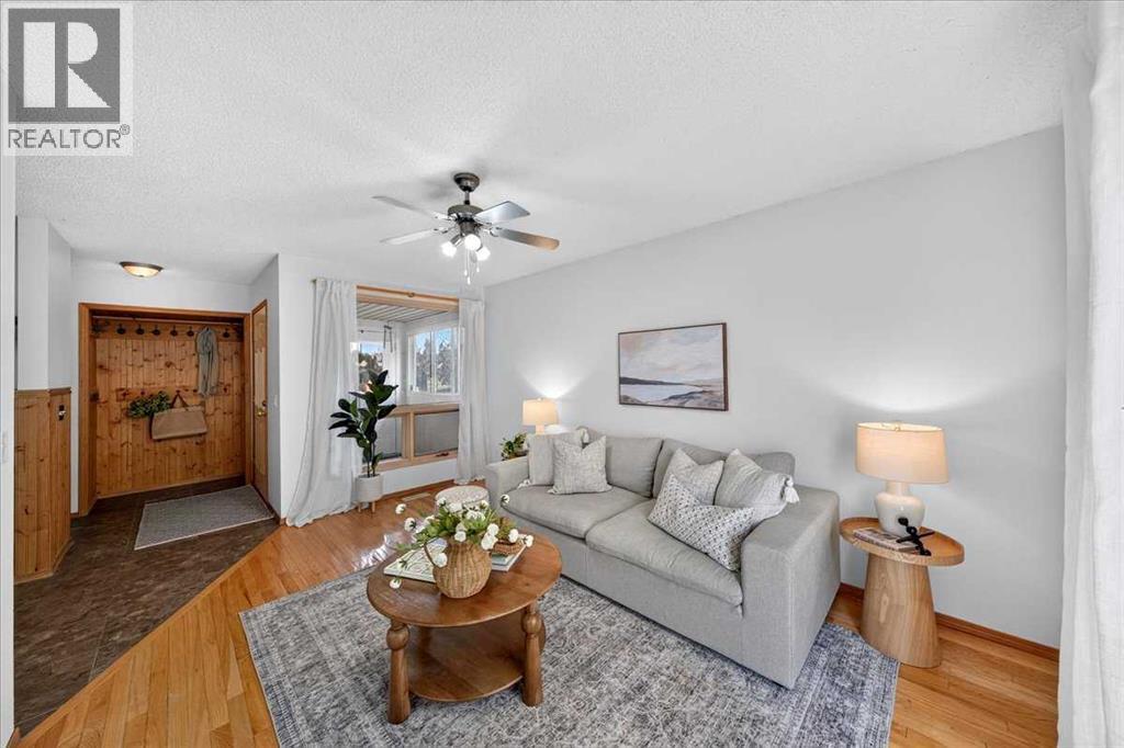 1837 Meadowbrook Drive Se, Airdrie, Alberta  T4A 1V5 - Photo 13 - A2336263