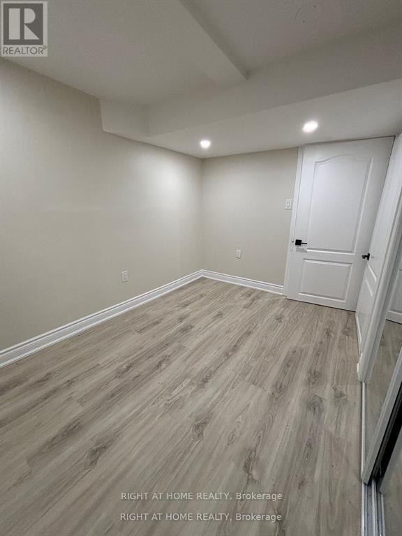 Lower - 3574 Ash Row Crescent, Mississauga, Ontario  L5L 1K4 - Photo 7 - W13664420