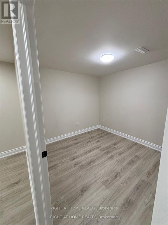 Lower - 3574 Ash Row Crescent, Mississauga, Ontario  L5L 1K4 - Photo 8 - W13664420