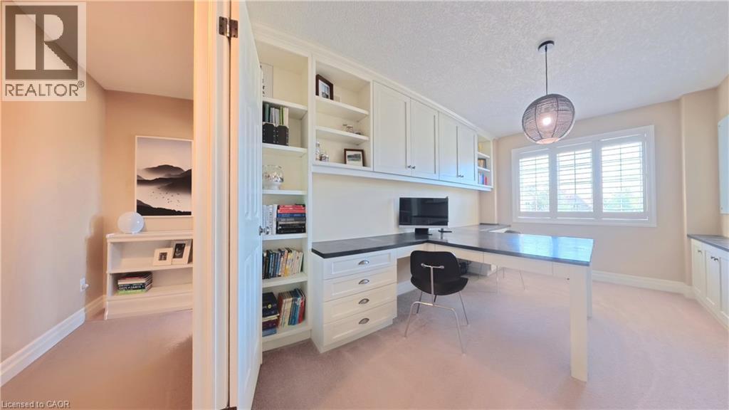 913 Valebrook Court, Kitchener, Ontario  N2A 0E5 - Photo 31 - 40854699