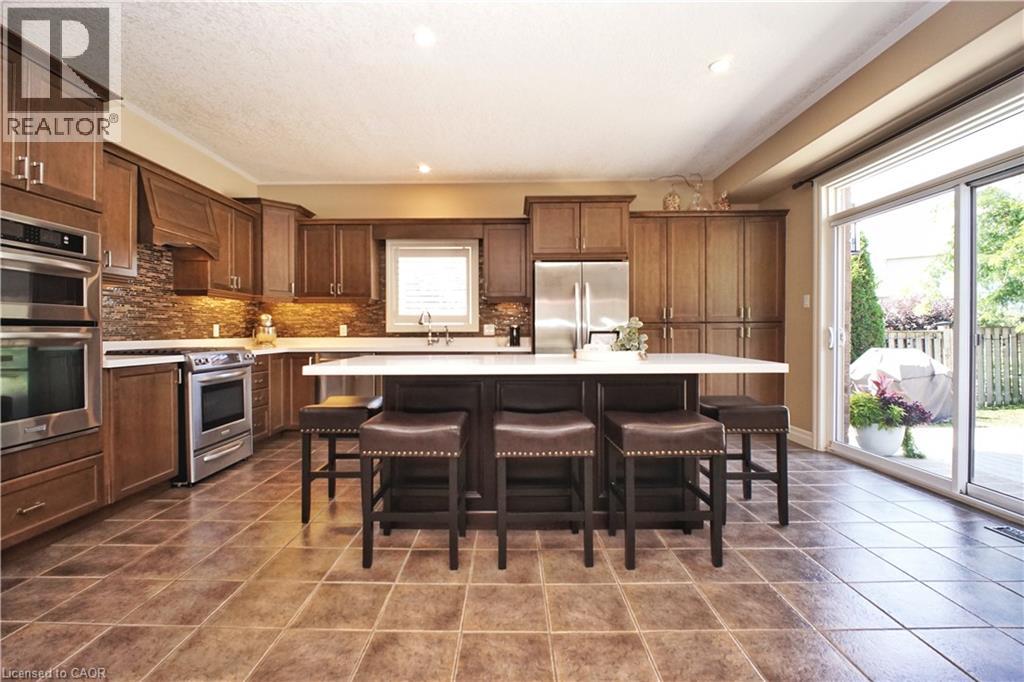 913 Valebrook Court, Kitchener, Ontario  N2A 0E5 - Photo 24 - 40854699
