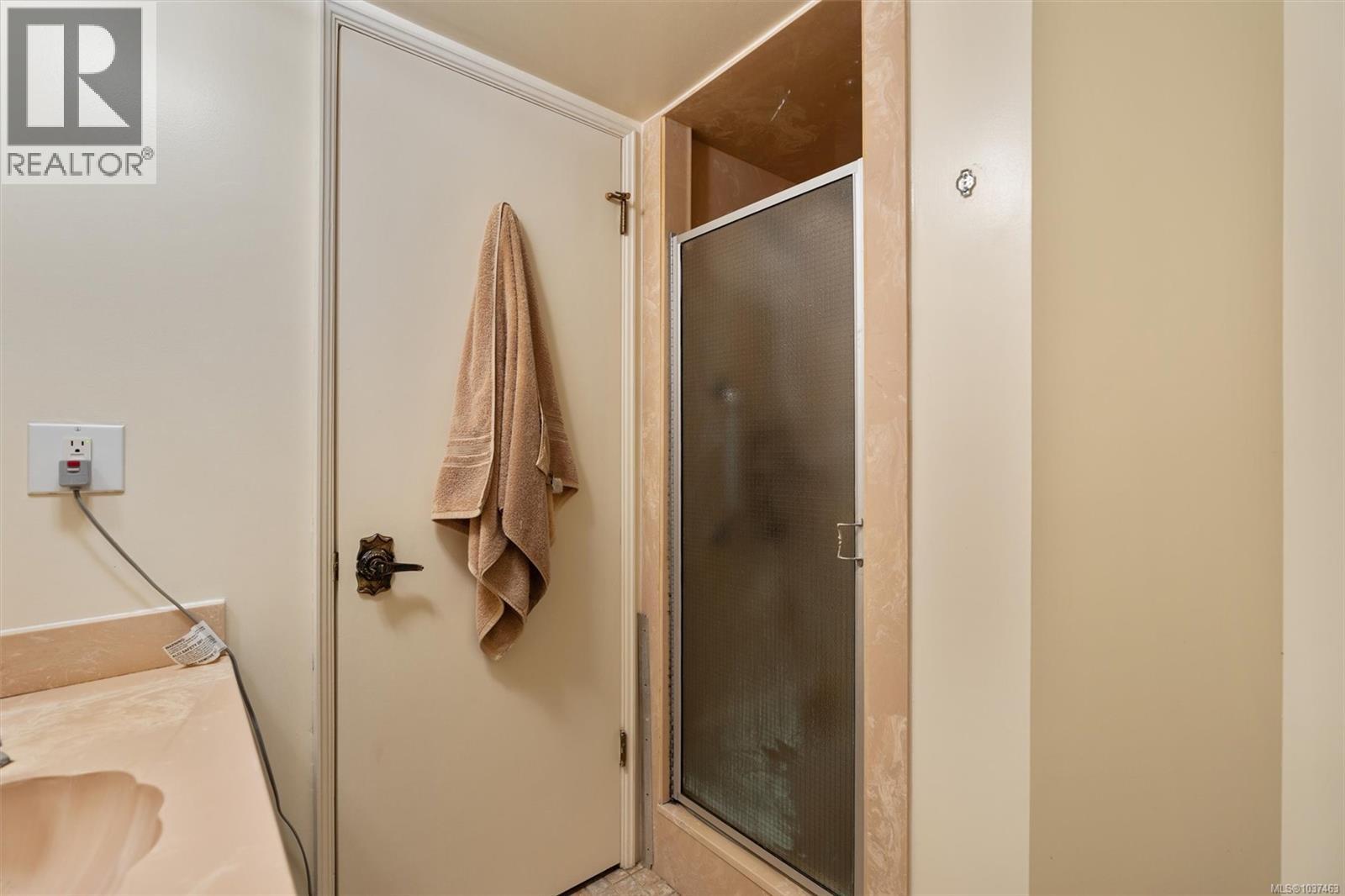 402 2605 Windsor Rd, Oak Bay, British Columbia  V8S 5H9 - Photo 17 - 1037463