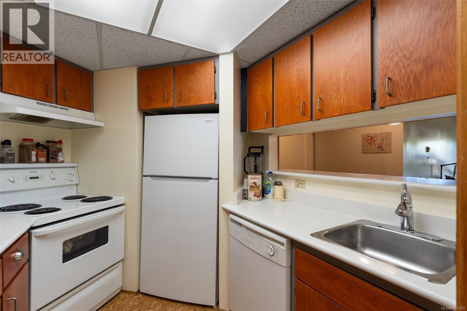 402 2605 Windsor Rd, Oak Bay, British Columbia  V8S 5H9 - Photo 7 - 1037463